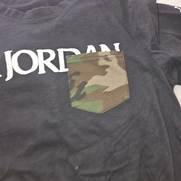 Air Jordan tee camouflage pocket youth size XL 13-15 - Picture 2 of 7